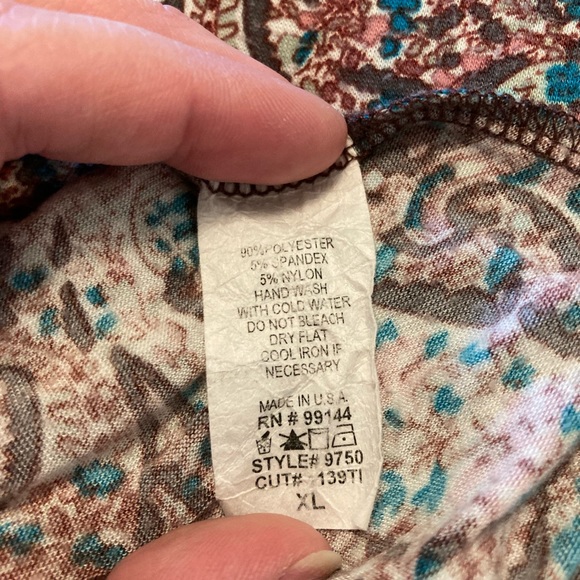 XL- Maxi skirt/Medi dress; pink and blue paisley; soft, comfy, stretchy - Picture 4 of 5